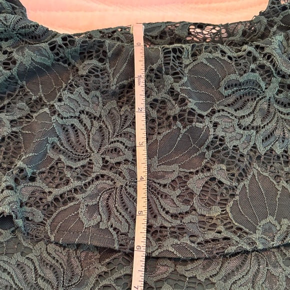 Emerald Sundae Dark Green Lace Mini Dress Size Medium - Picture 8 of 12